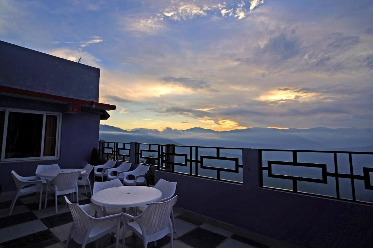 Hotel Hill Queen Near Sherpa Gumba Darjeeling Mall 5 Min Couple Friendly Eksteriør billede