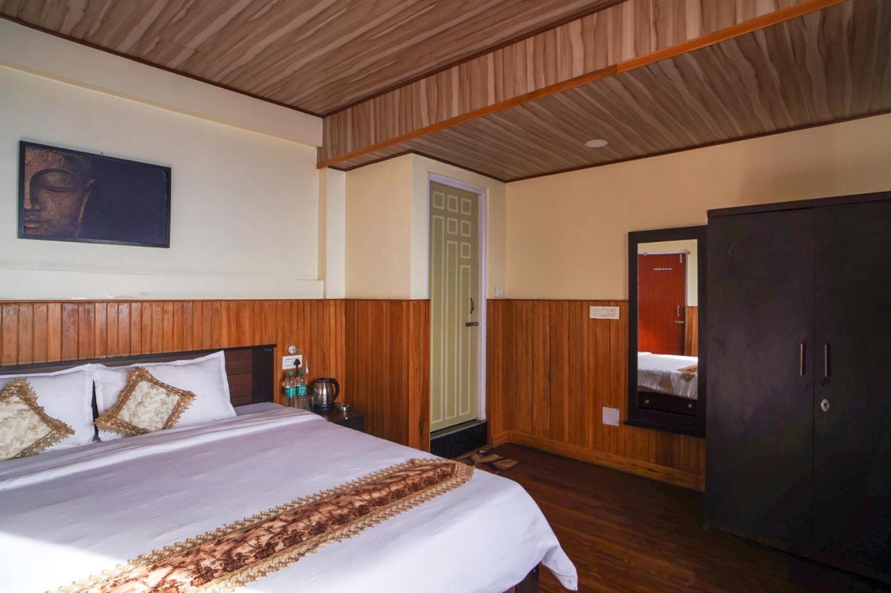 Hotel Hill Queen Near Sherpa Gumba Darjeeling Mall 5 Min Couple Friendly Eksteriør billede
