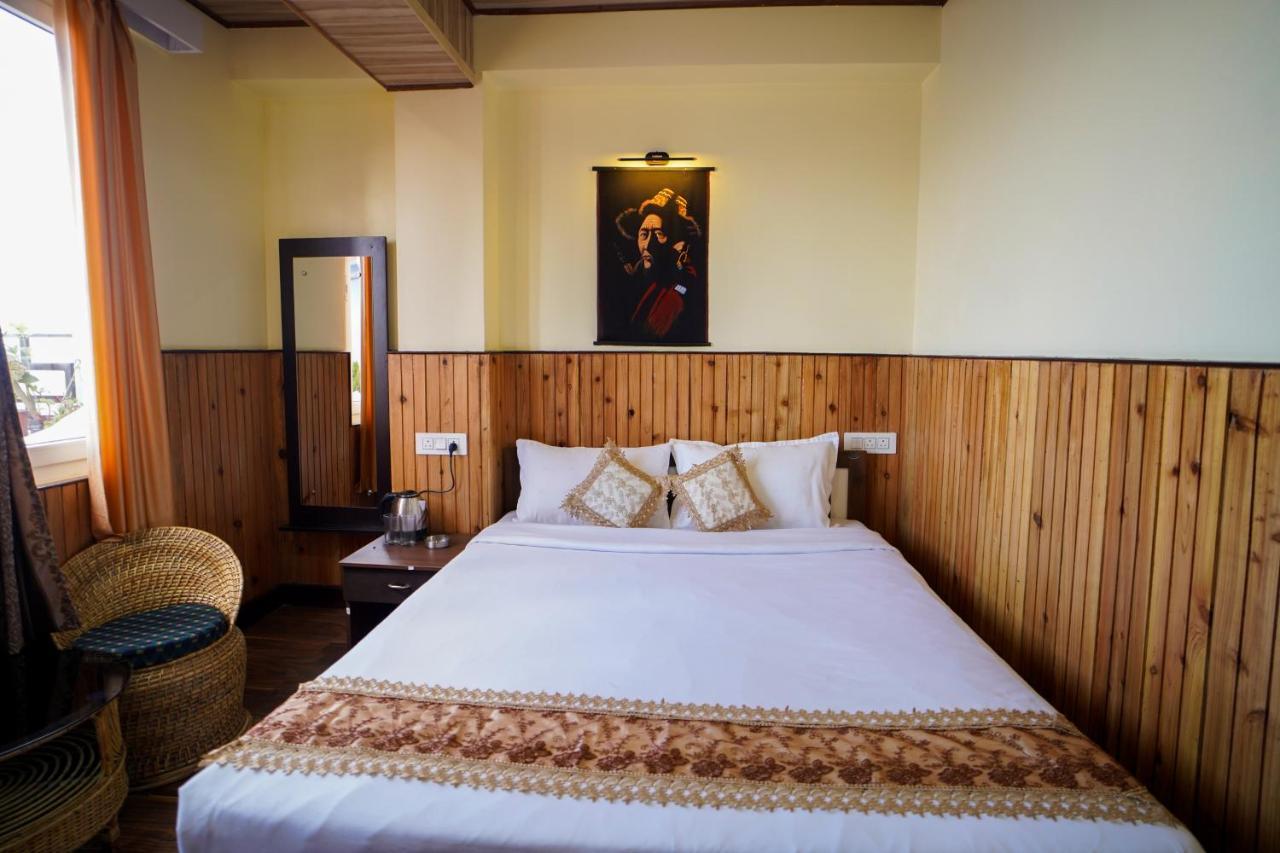 Hotel Hill Queen Near Sherpa Gumba Darjeeling Mall 5 Min Couple Friendly Eksteriør billede