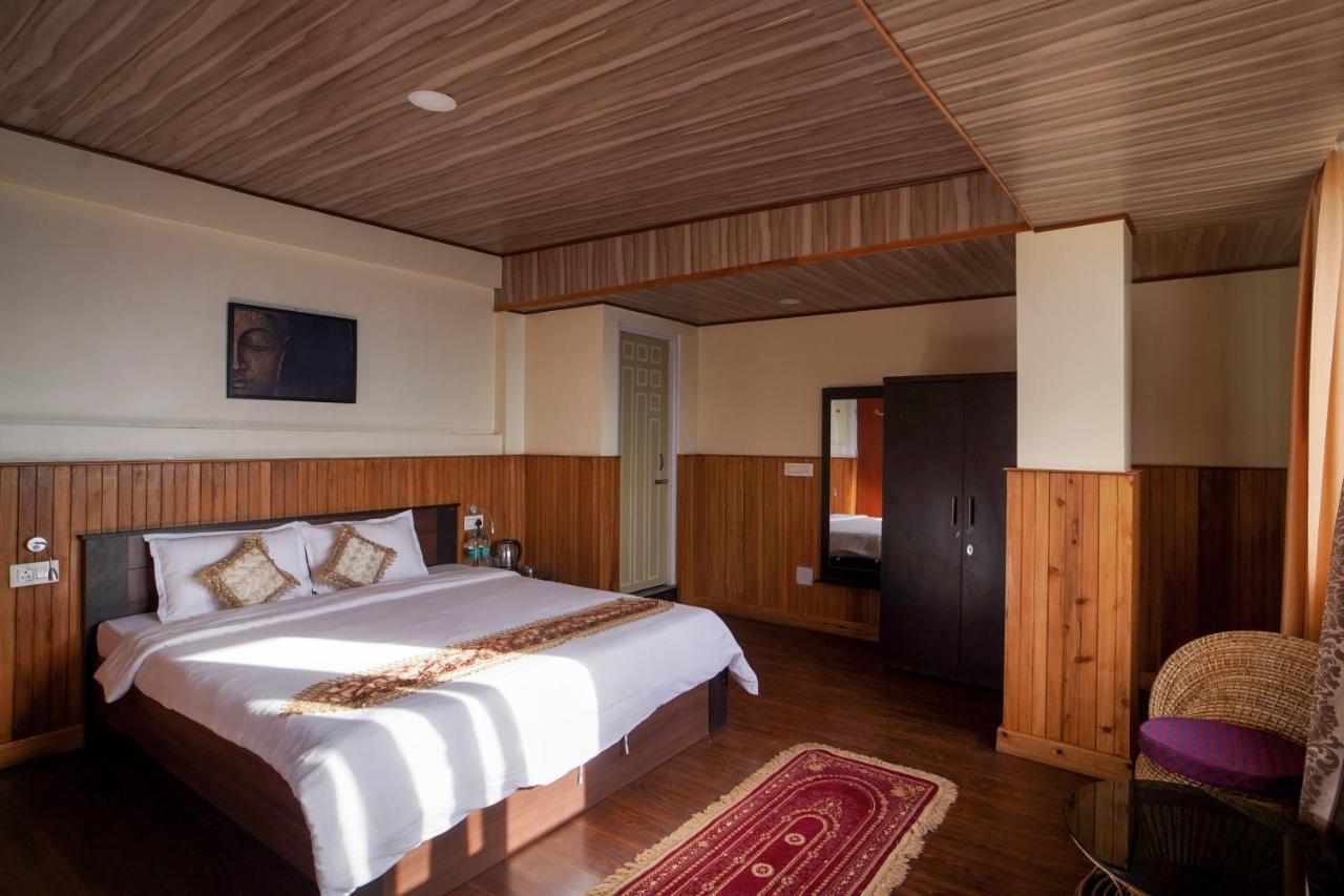 Hotel Hill Queen Near Sherpa Gumba Darjeeling Mall 5 Min Couple Friendly Eksteriør billede