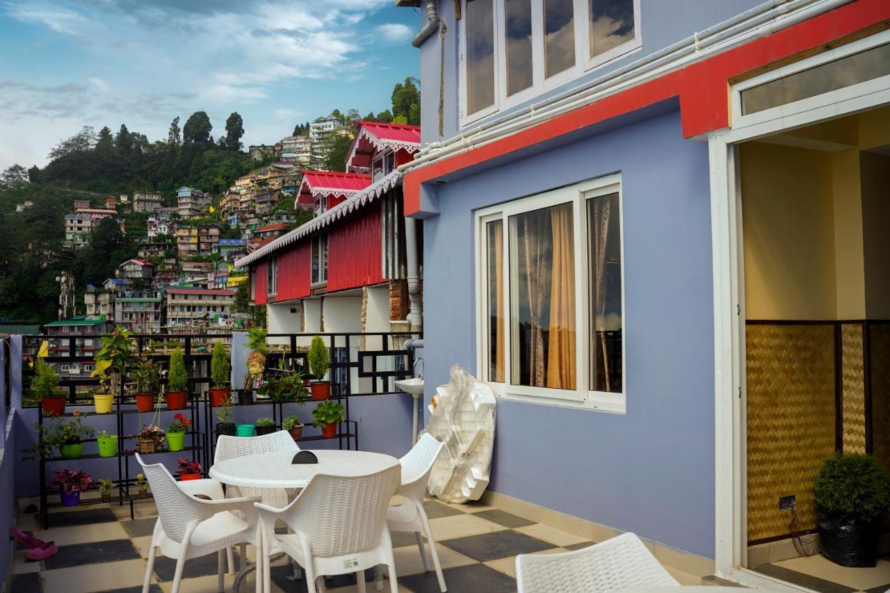 Hotel Hill Queen Near Sherpa Gumba Darjeeling Mall 5 Min Couple Friendly Eksteriør billede