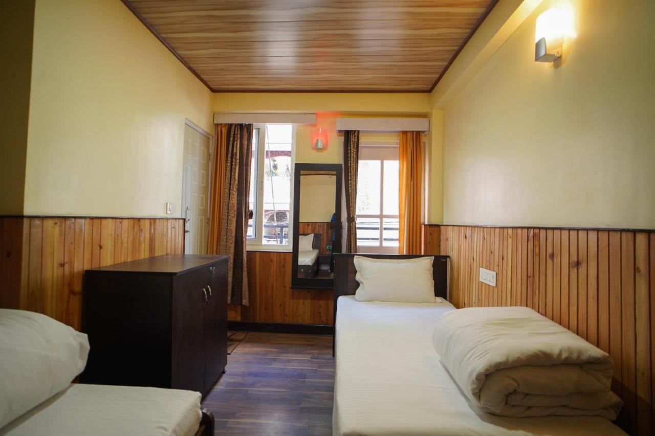 Hotel Hill Queen Near Sherpa Gumba Darjeeling Mall 5 Min Couple Friendly Eksteriør billede