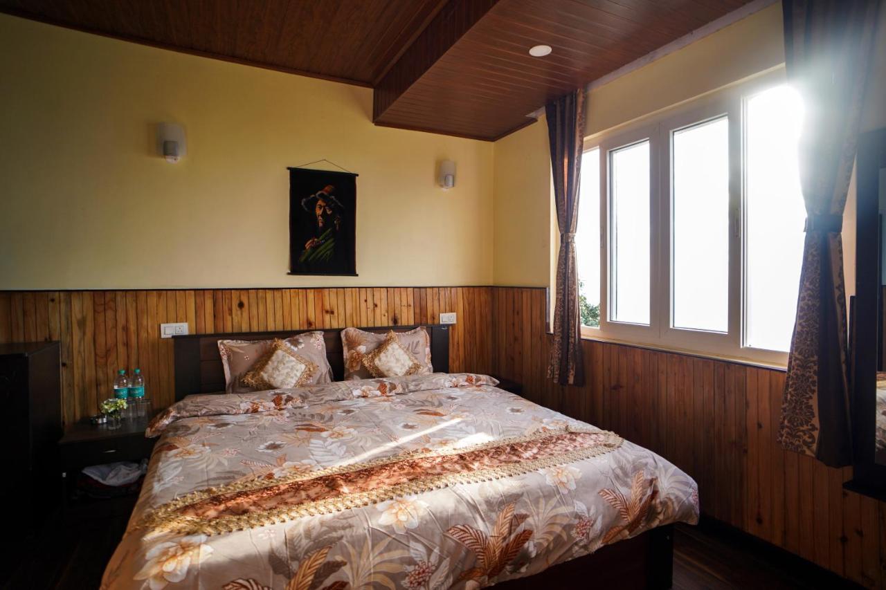 Hotel Hill Queen Near Sherpa Gumba Darjeeling Mall 5 Min Couple Friendly Eksteriør billede